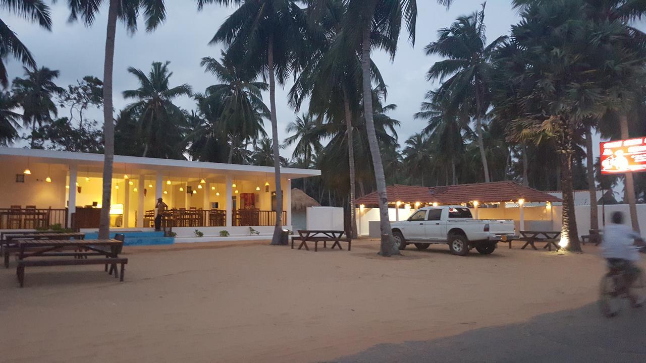 Sunset Safari & Resort Kalpitiya Ngoại thất bức ảnh